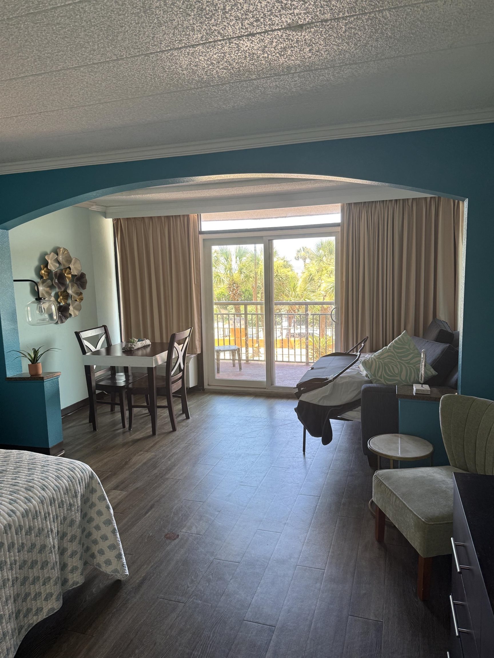 6900 Ocean Blvd. N Unit: 209