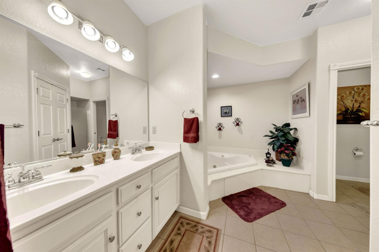 2611 Holmquist Lane