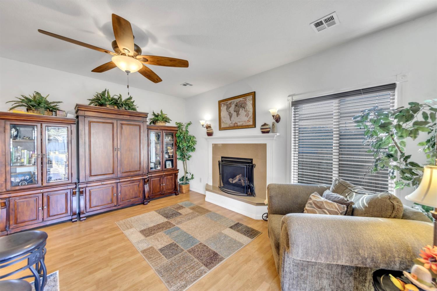 2611 Holmquist Lane