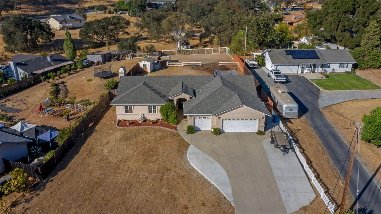 2611 Holmquist Lane