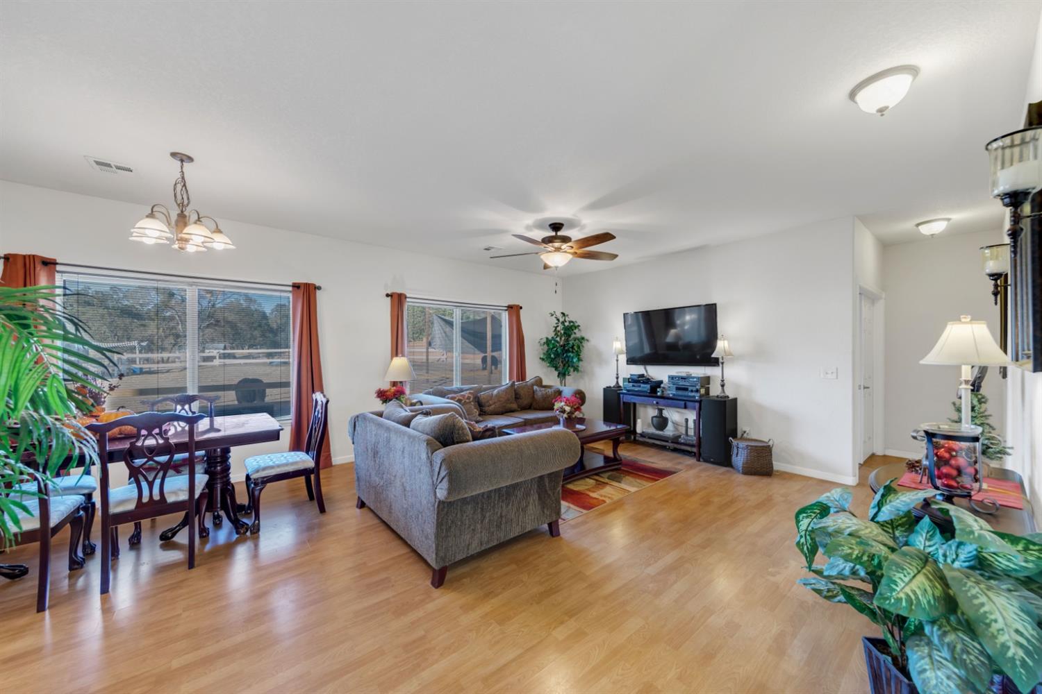 2611 Holmquist Lane