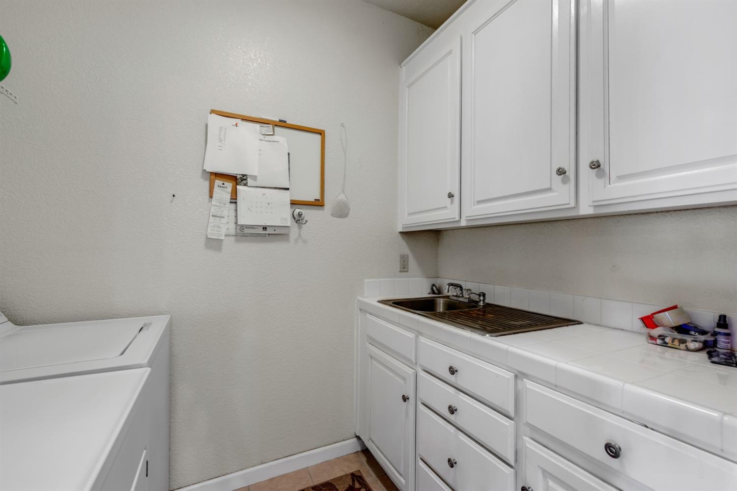 2611 Holmquist Lane