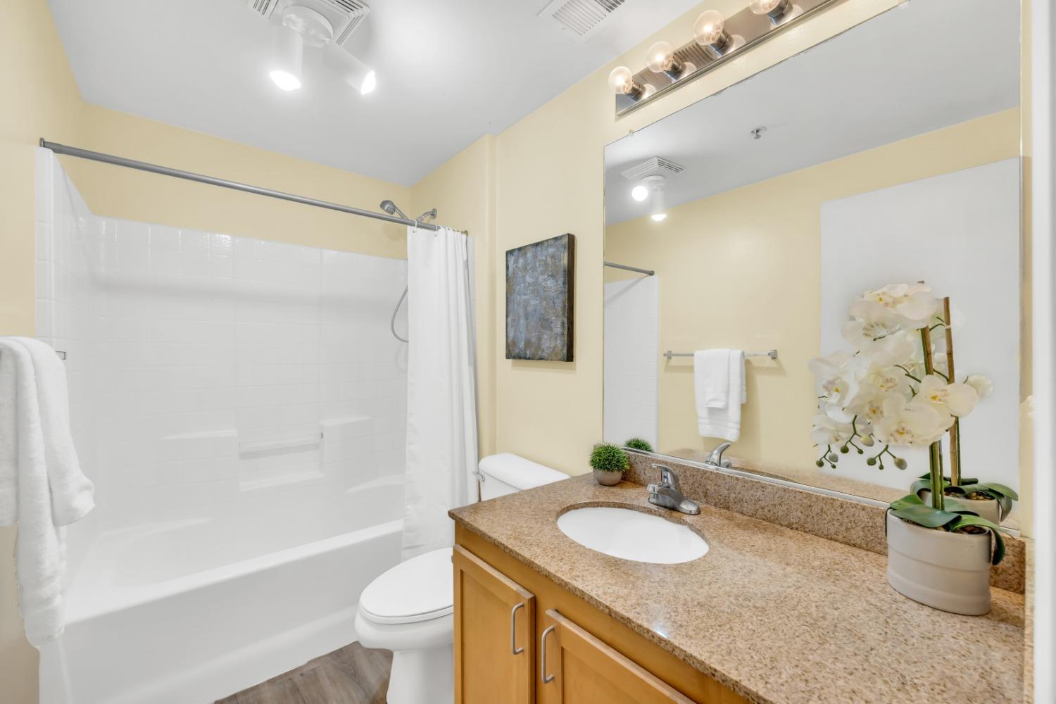 4200 E Commerce Way Unit: 1324