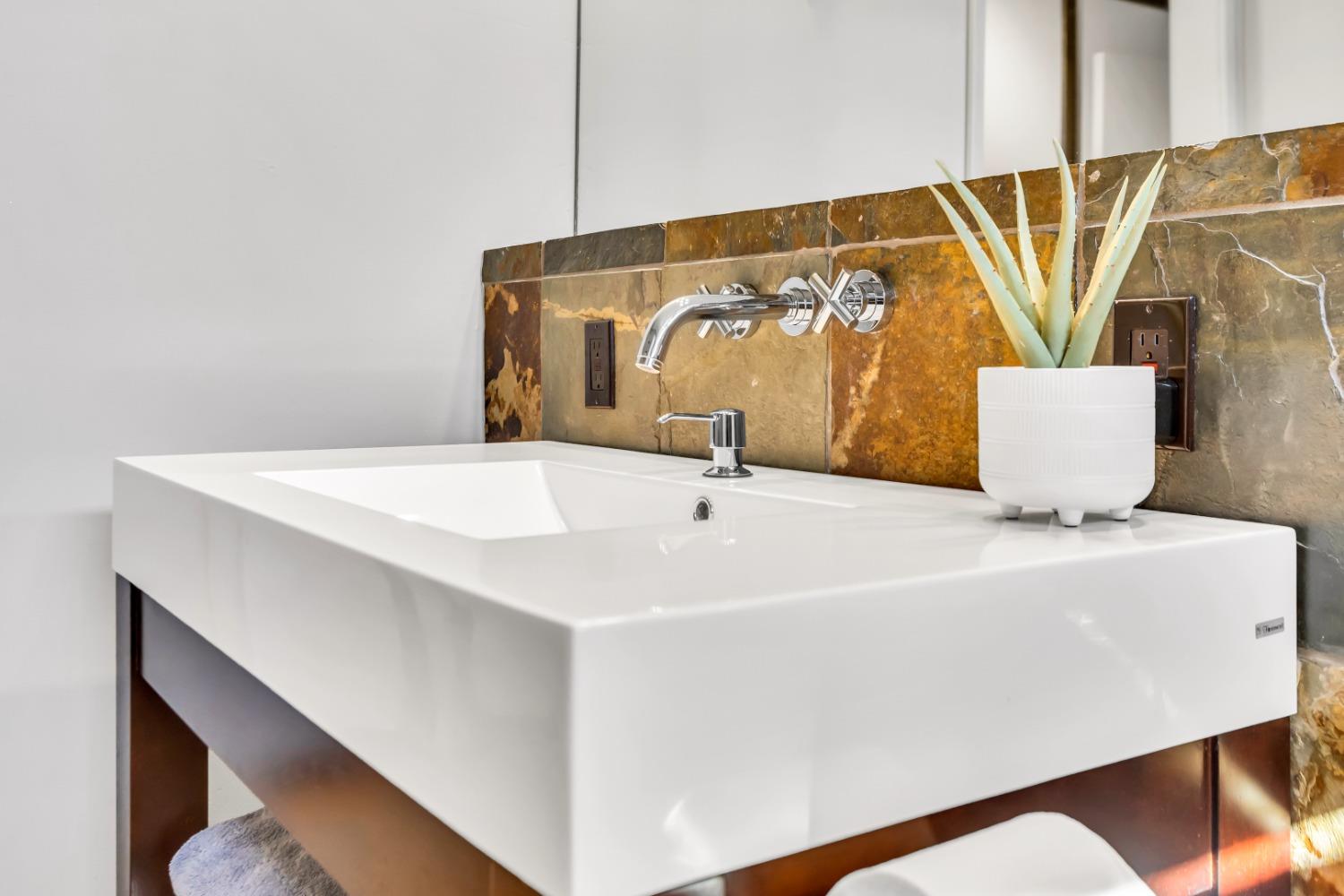 6425 S Land Park Drive