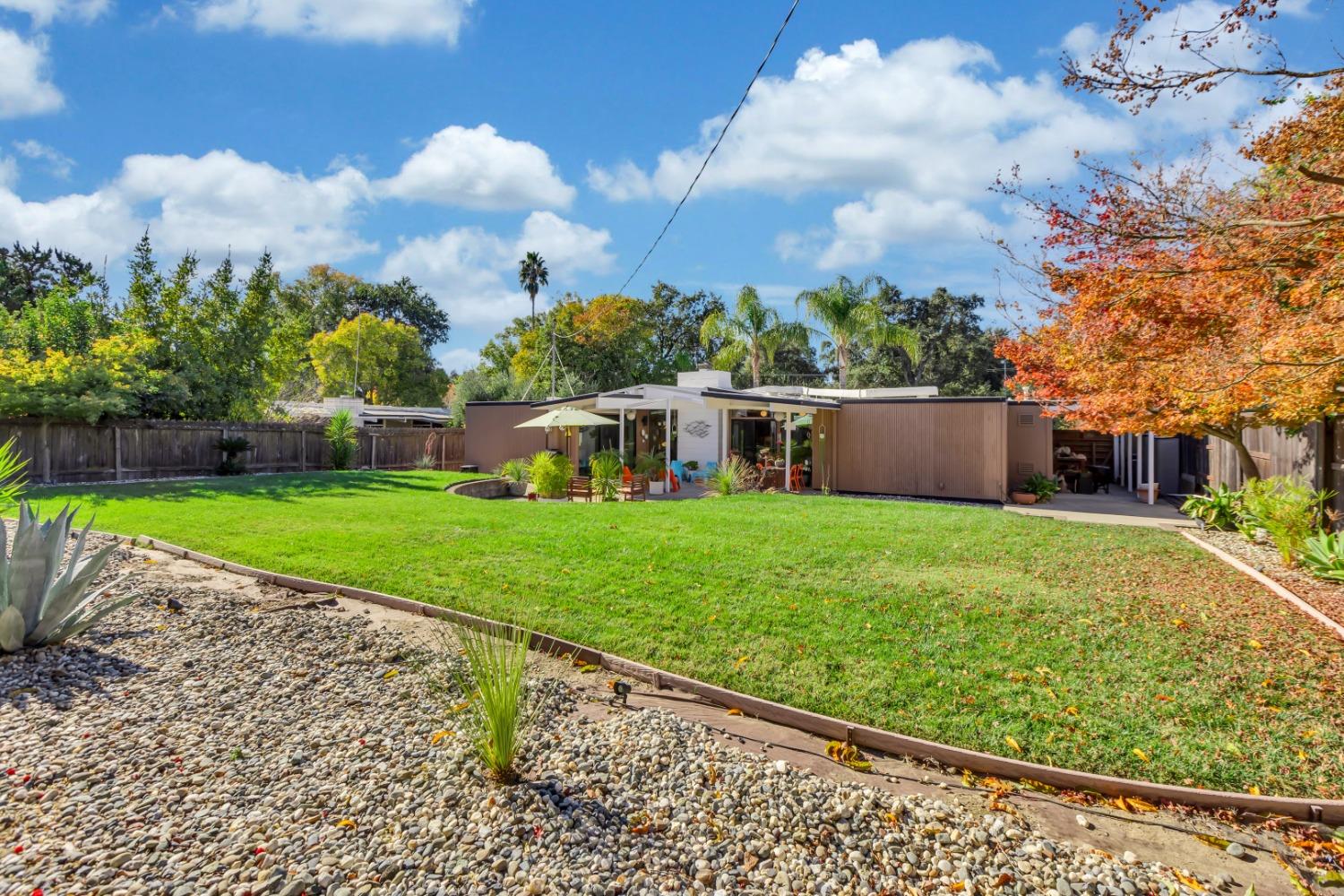 6425 S Land Park Drive