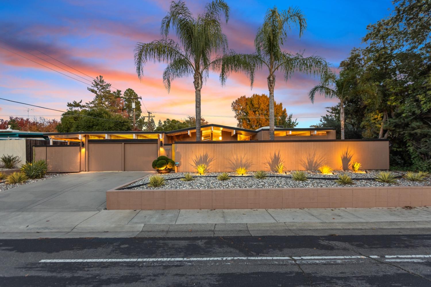 6425 S Land Park Drive