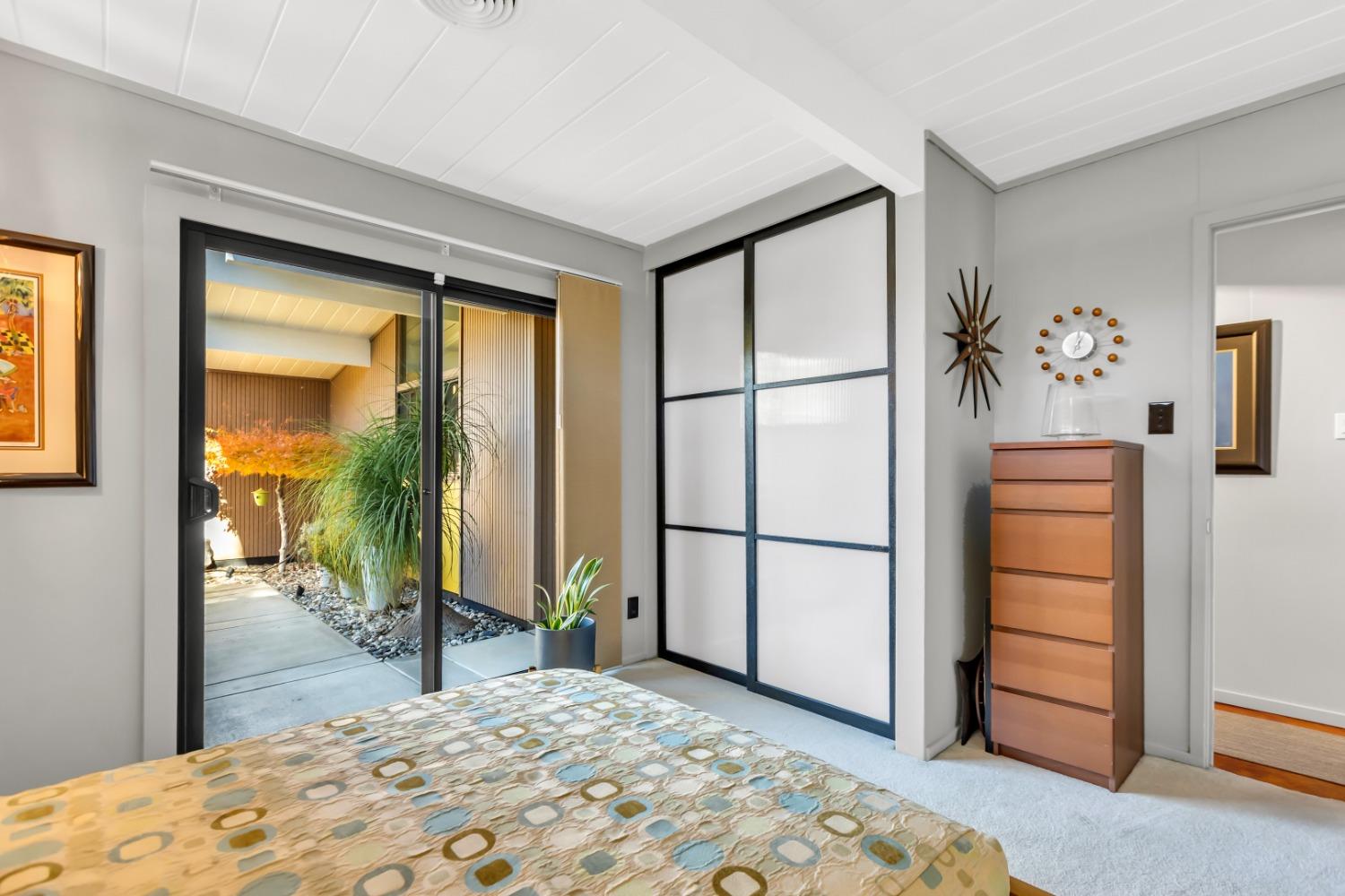 6425 S Land Park Drive