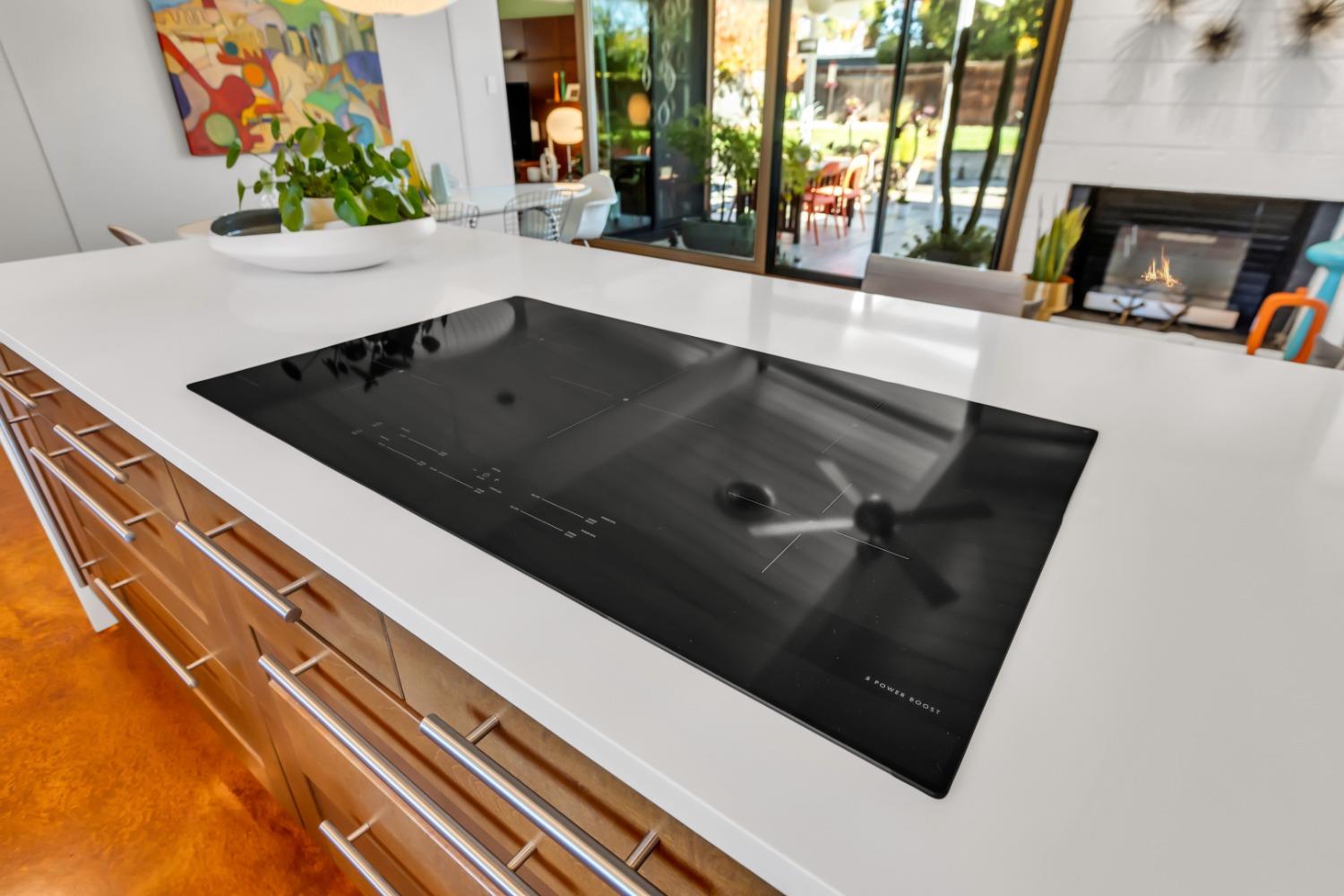 6425 S Land Park Drive