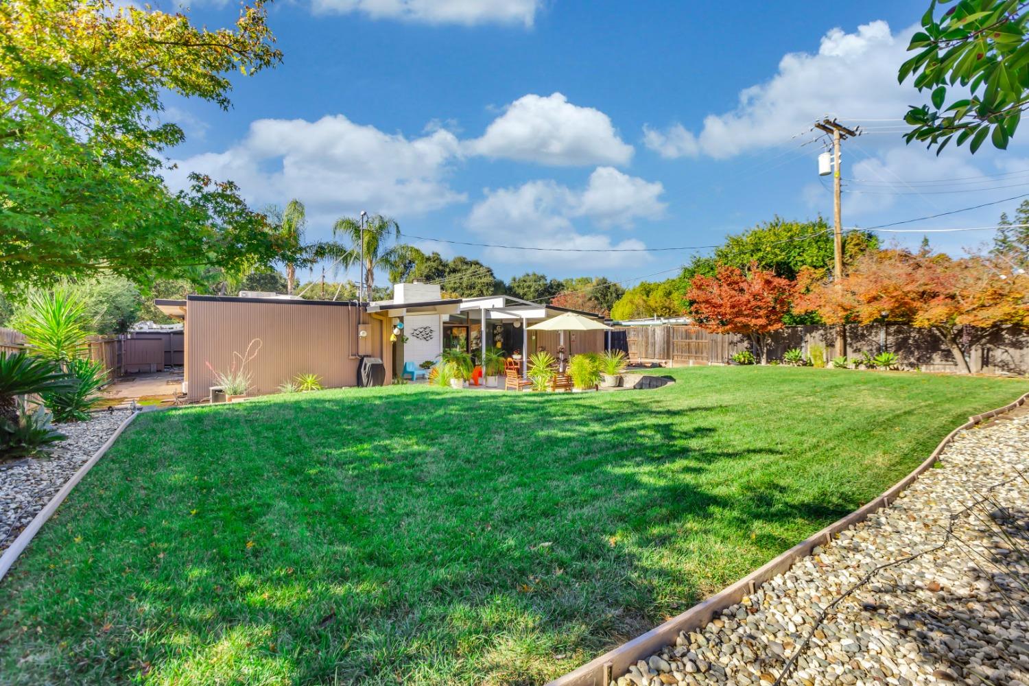 6425 S Land Park Drive