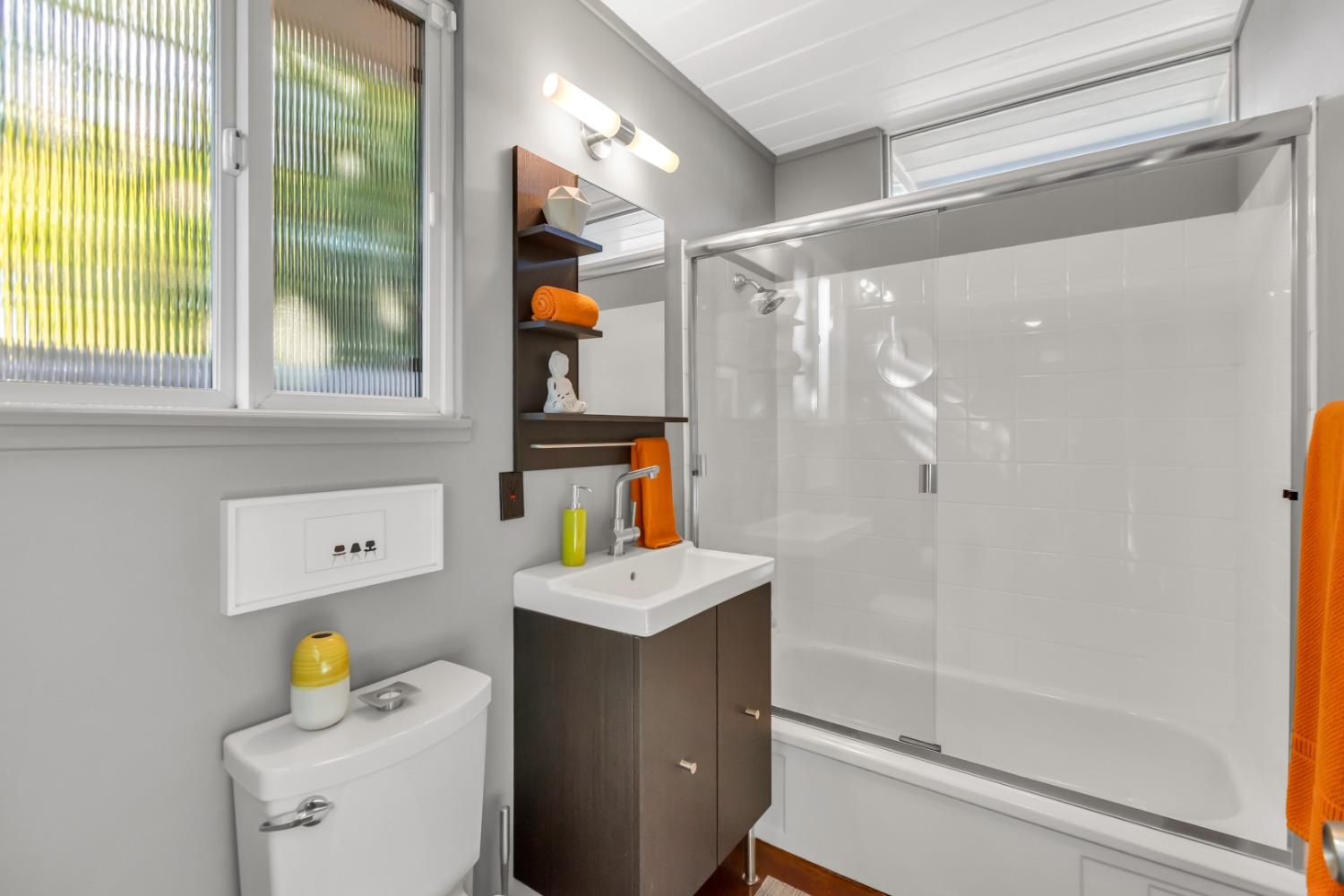 6425 S Land Park Drive