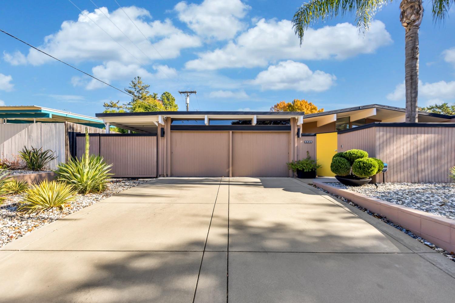 6425 S Land Park Drive