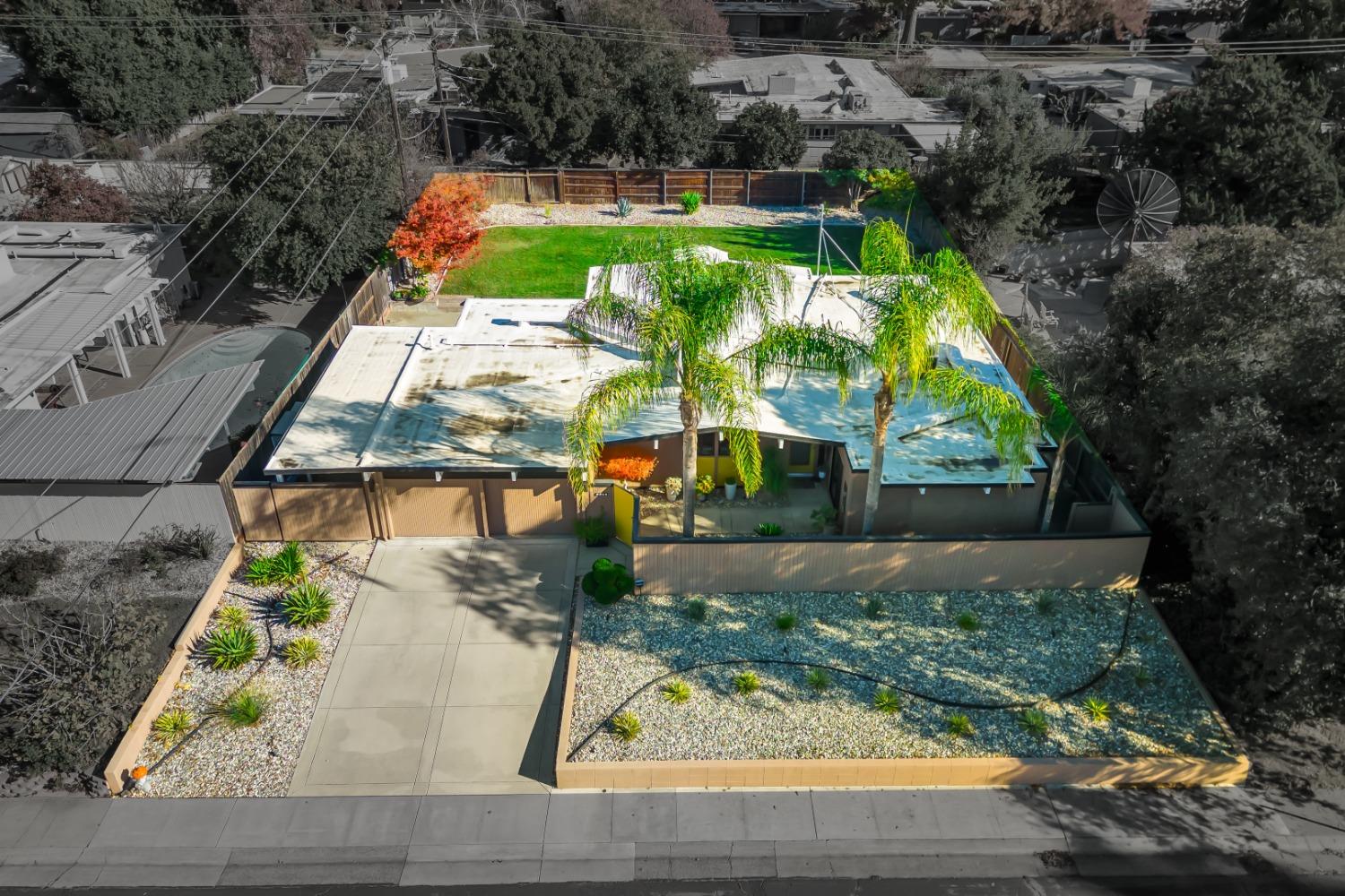 6425 S Land Park Drive