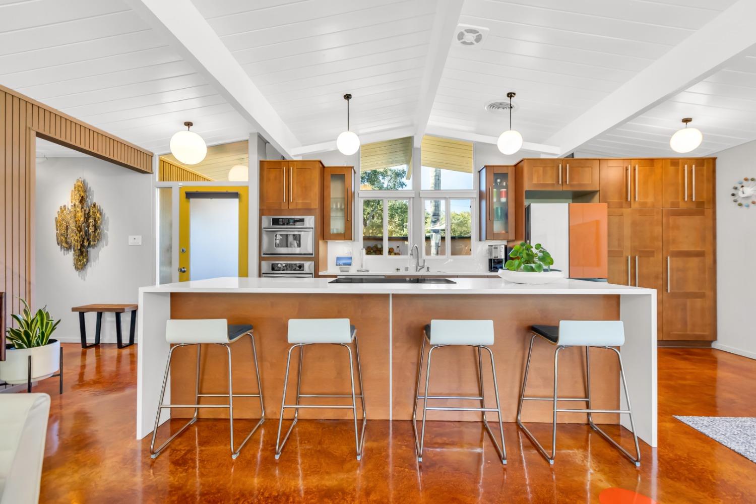 6425 S Land Park Drive