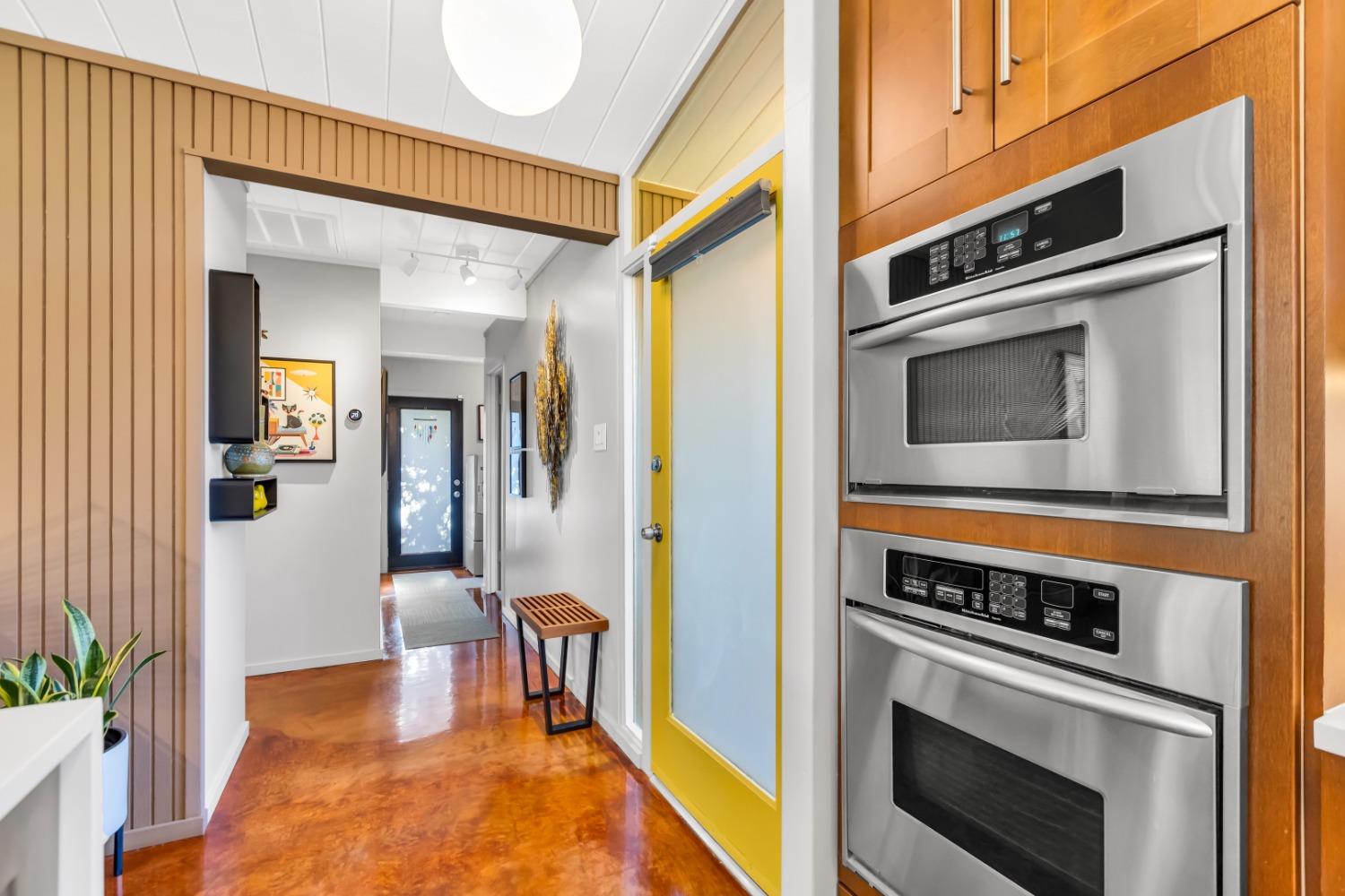 6425 S Land Park Drive