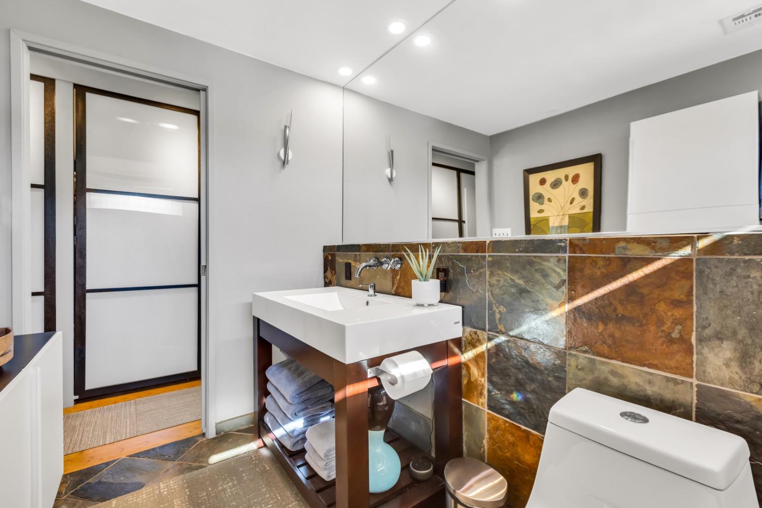 6425 S Land Park Drive