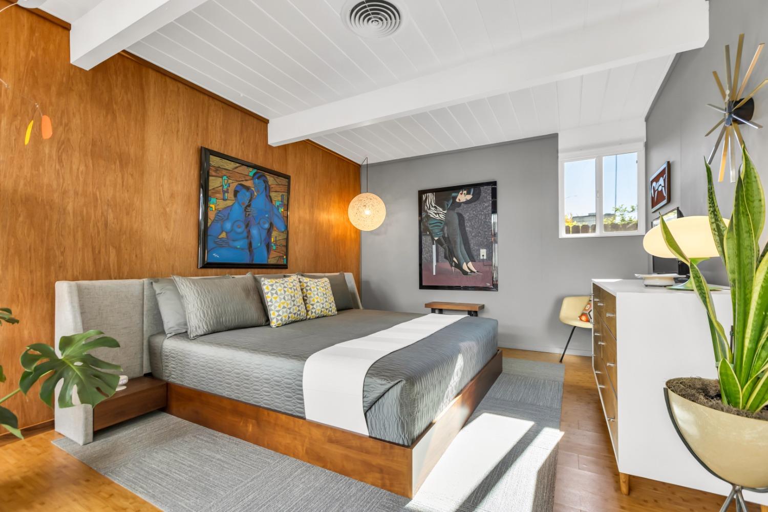 6425 S Land Park Drive