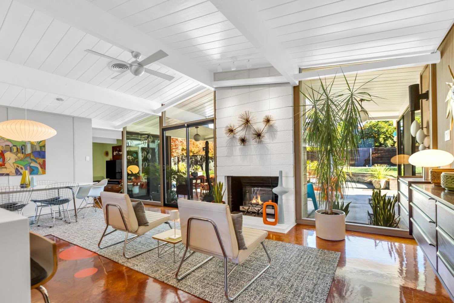 6425 S Land Park Drive