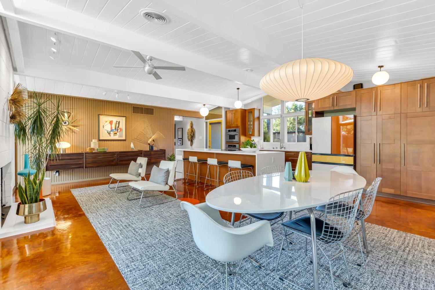 6425 S Land Park Drive