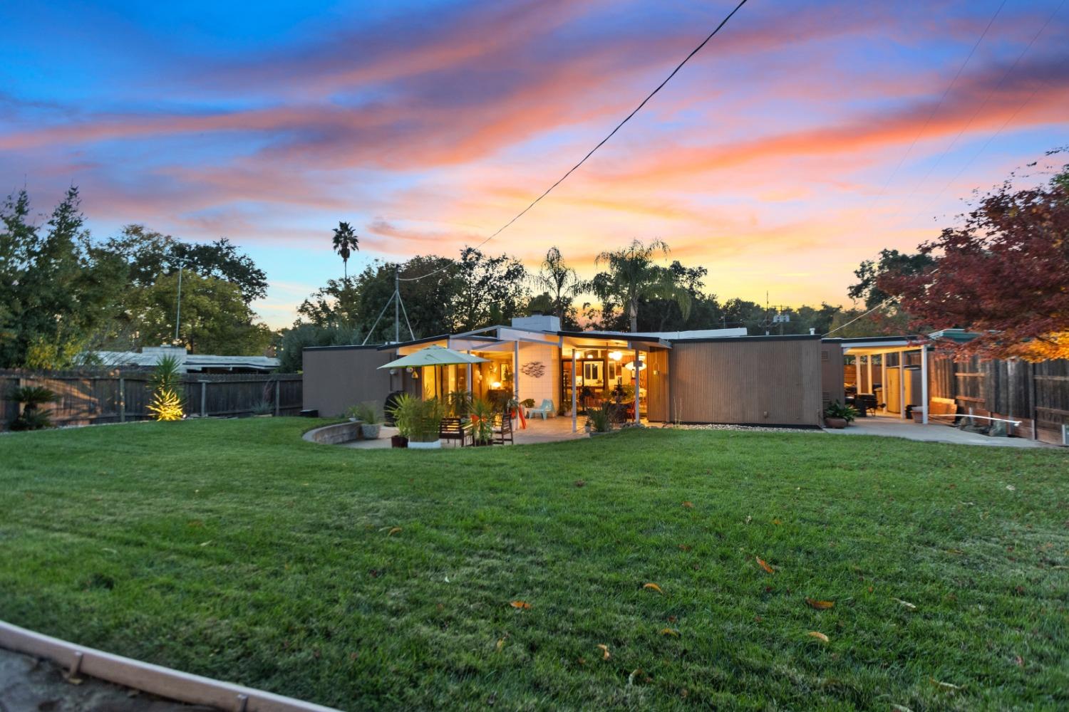 6425 S Land Park Drive