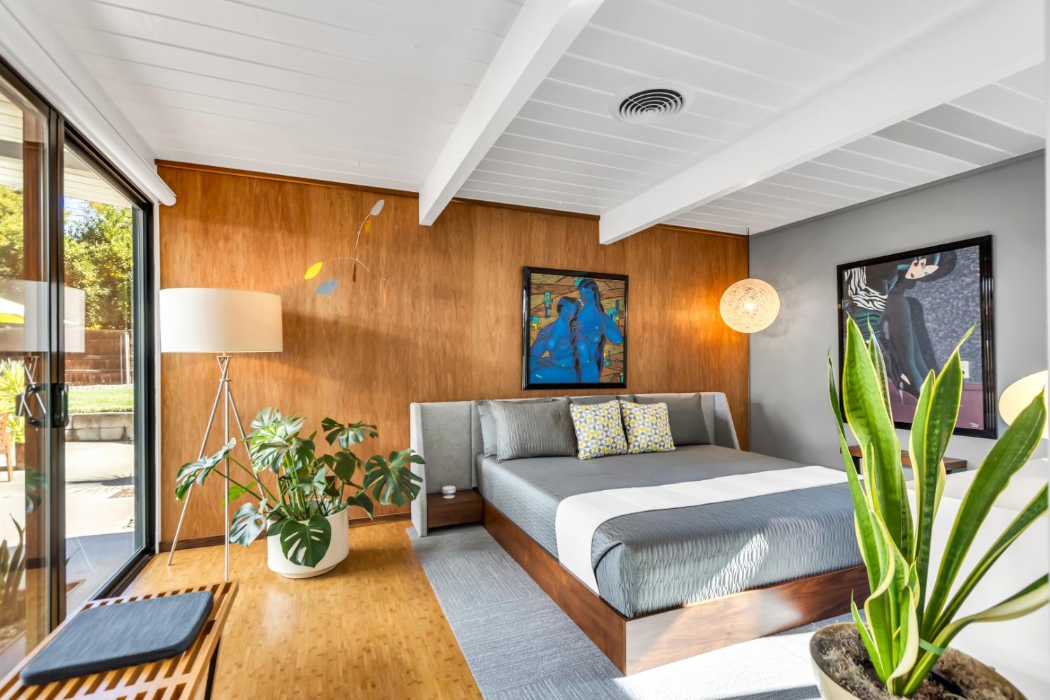 6425 S Land Park Drive