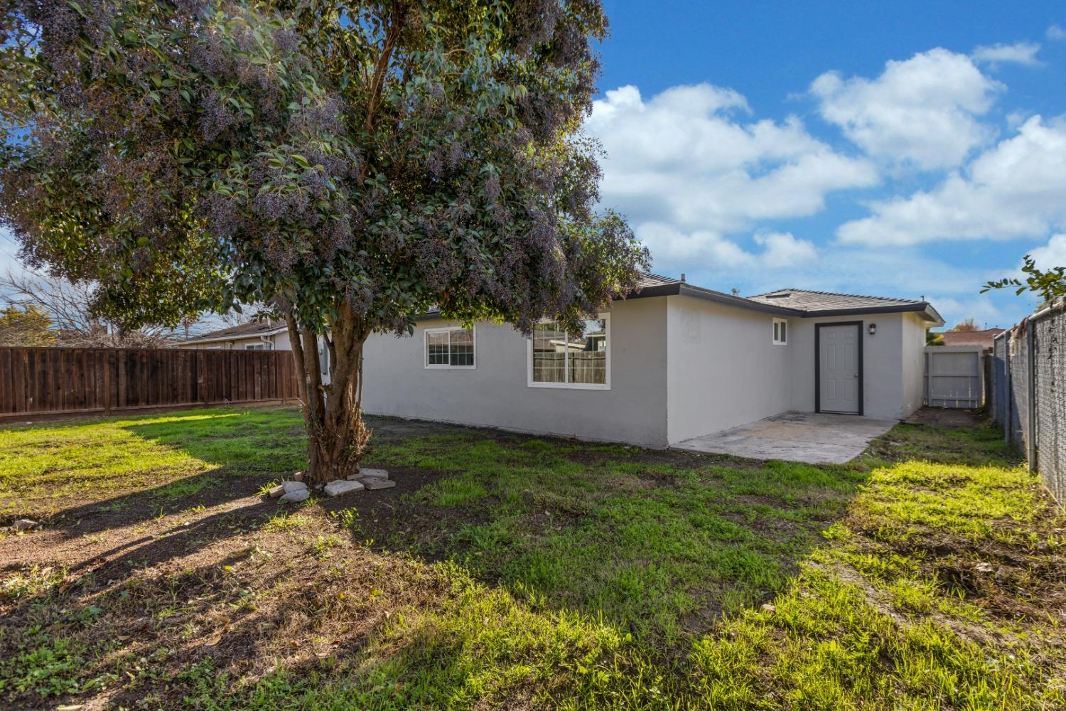 155 Fairbanks Avenue