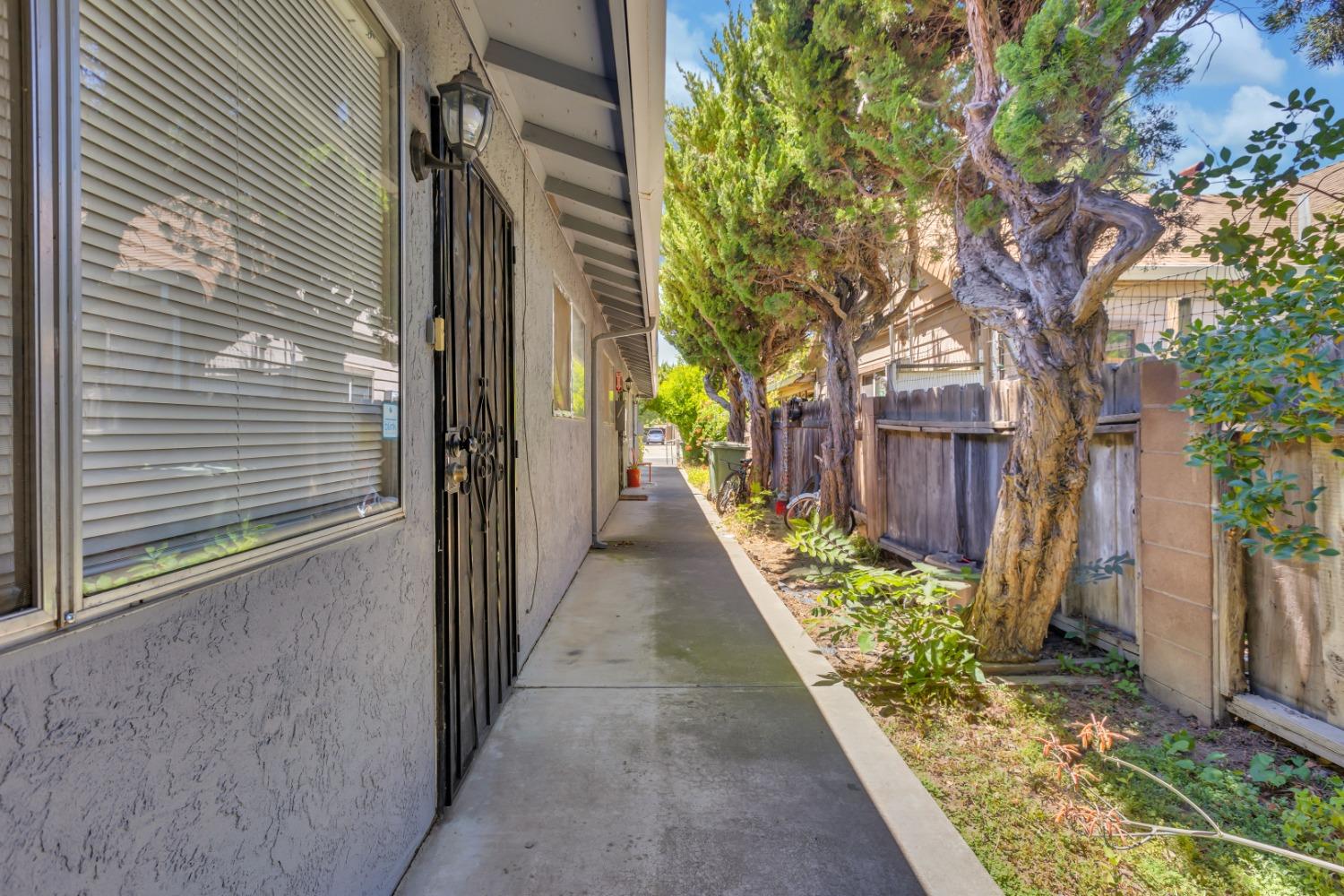 926 Wellswood Avenue