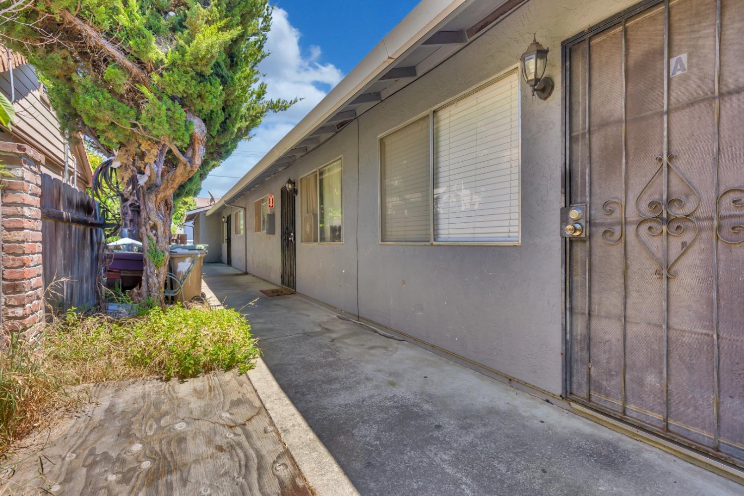 926 Wellswood Avenue