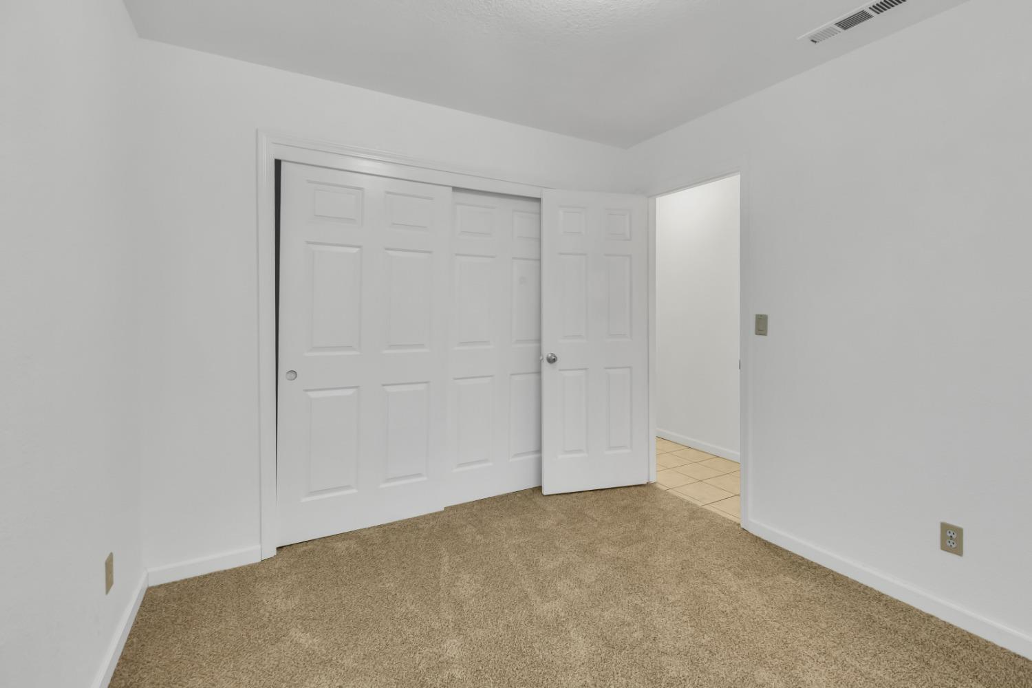 1752 Thousand Oaks Court