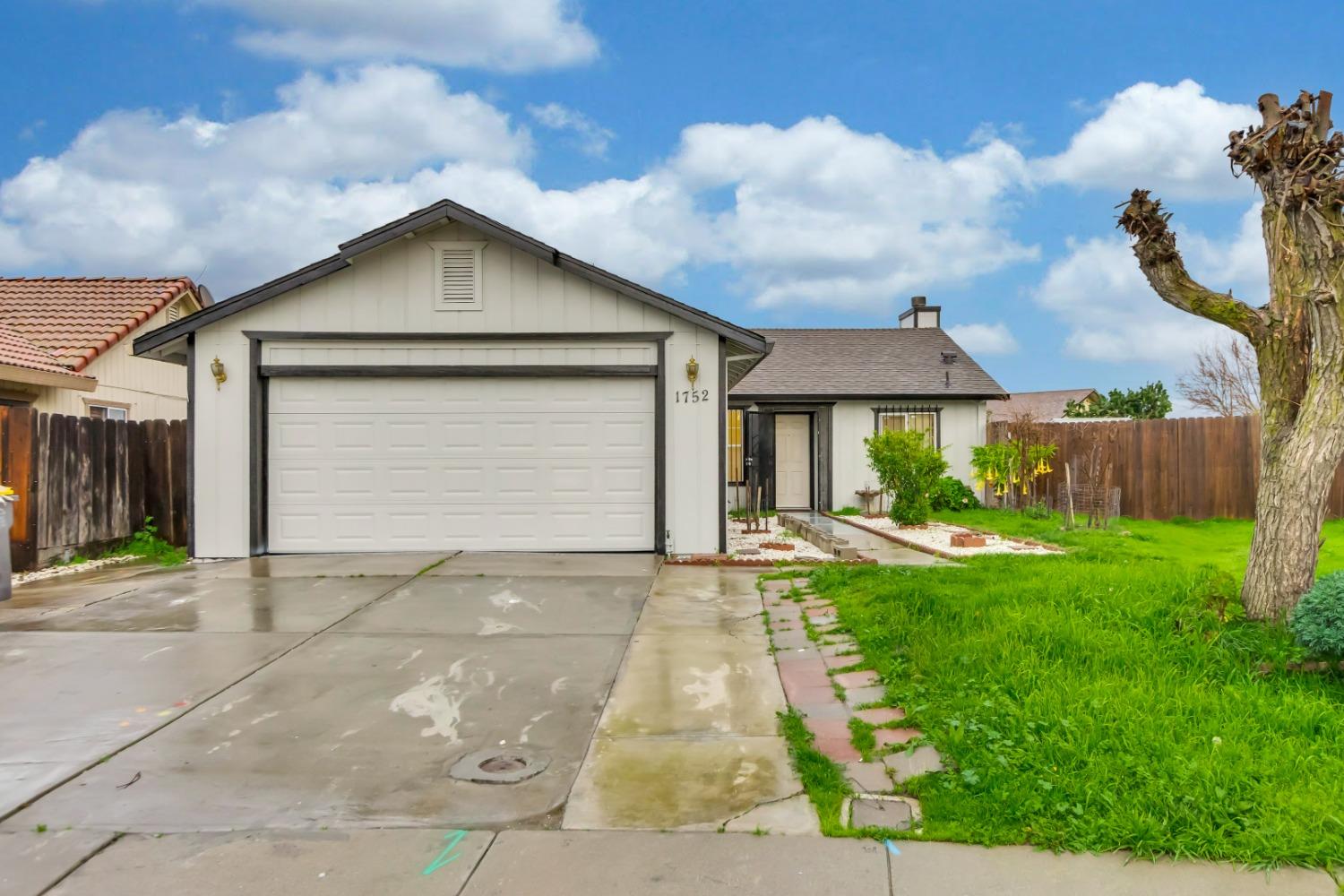 1752 Thousand Oaks Court