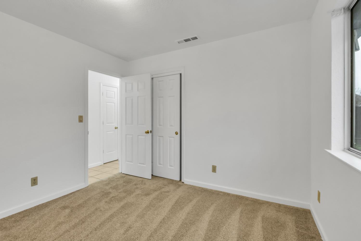 1752 Thousand Oaks Court