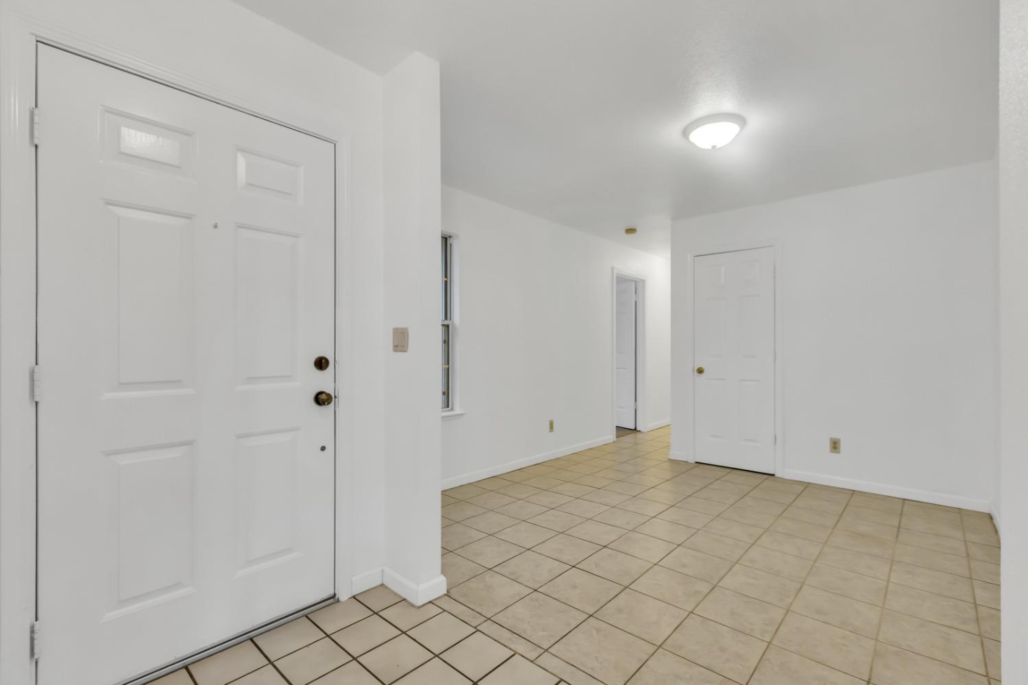 1752 Thousand Oaks Court