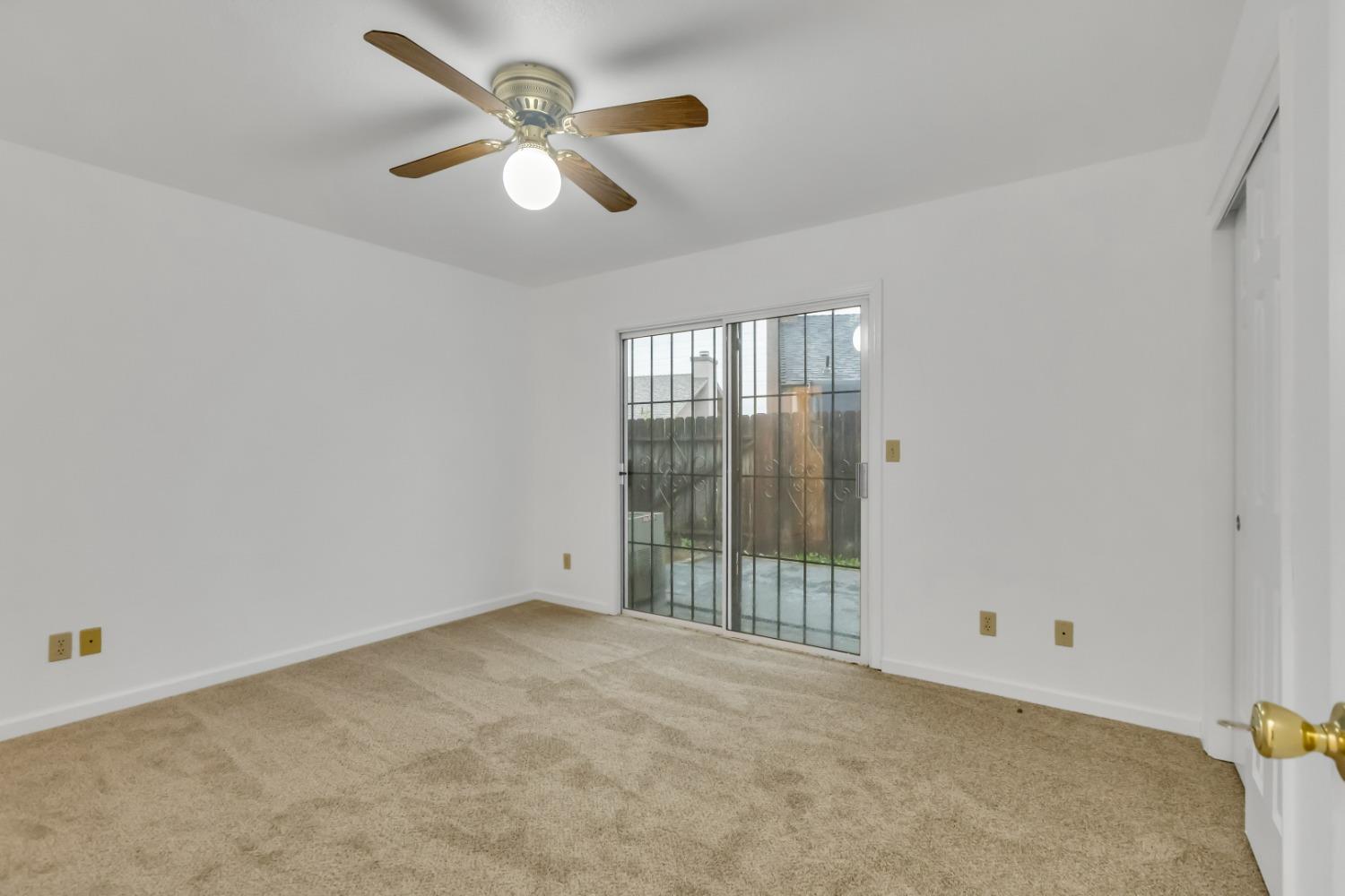 1752 Thousand Oaks Court