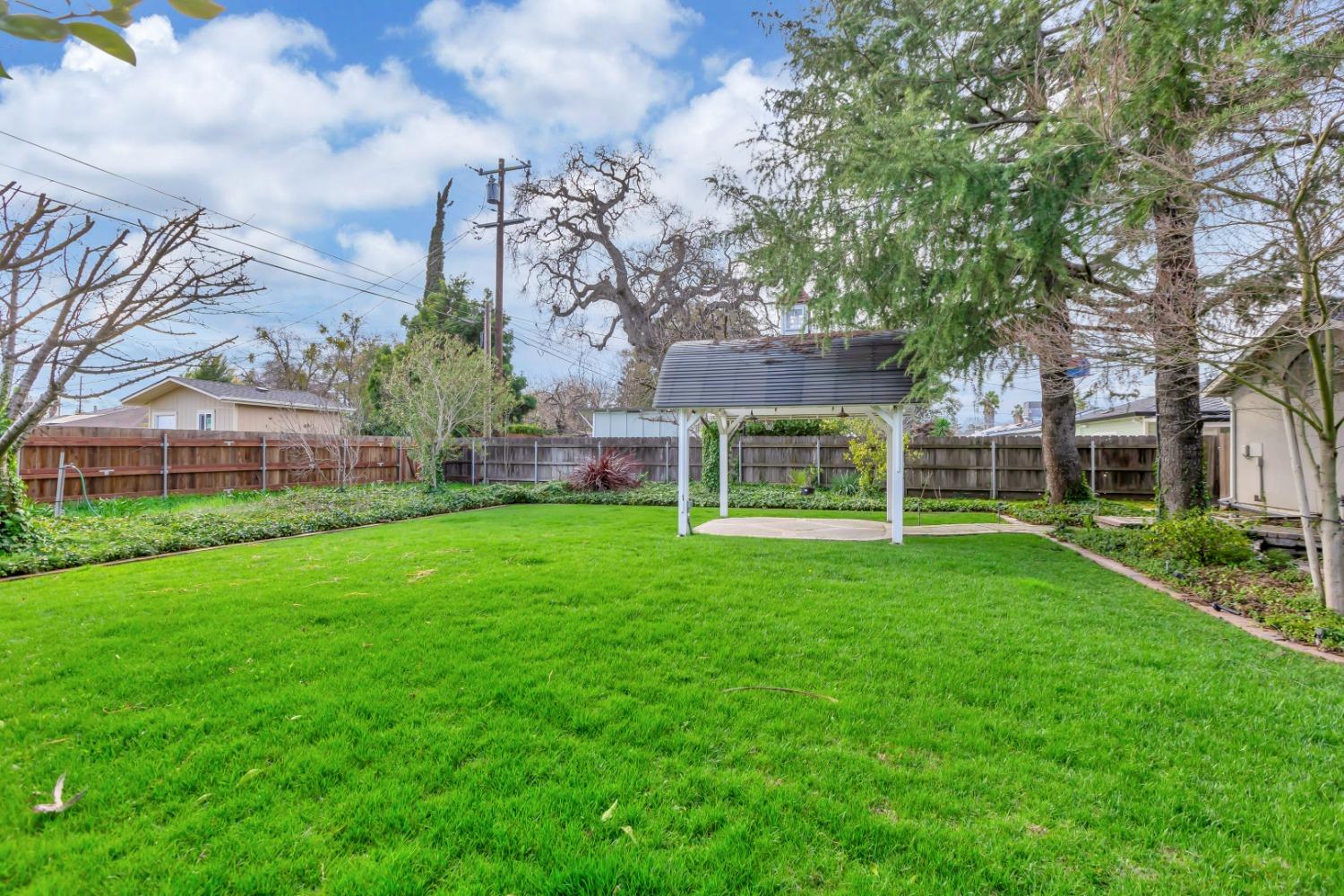 1418 Valencia Avenue