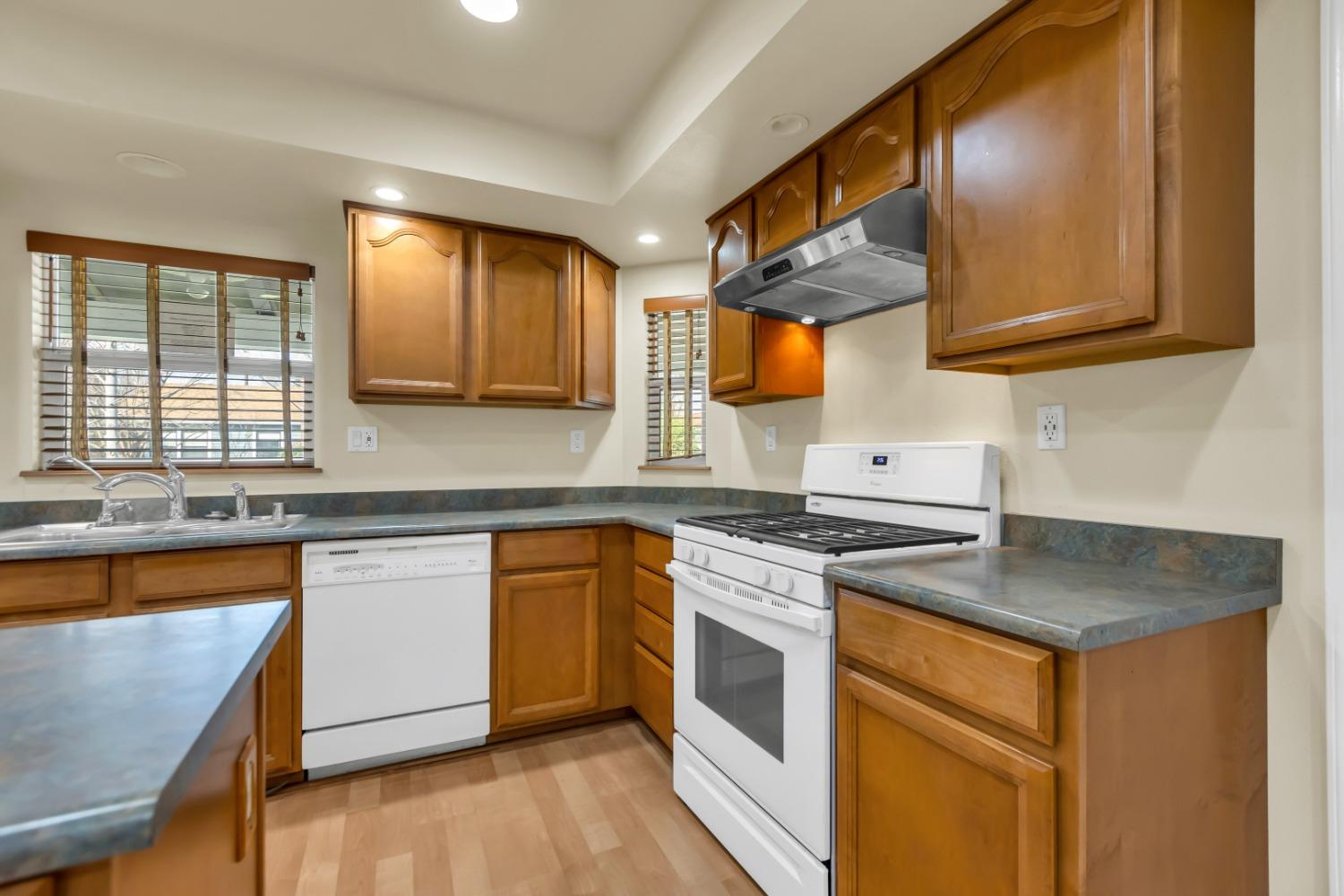 1418 Valencia Avenue