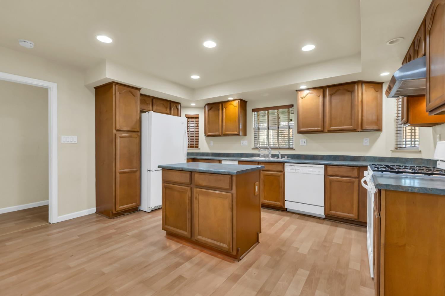 1418 Valencia Avenue