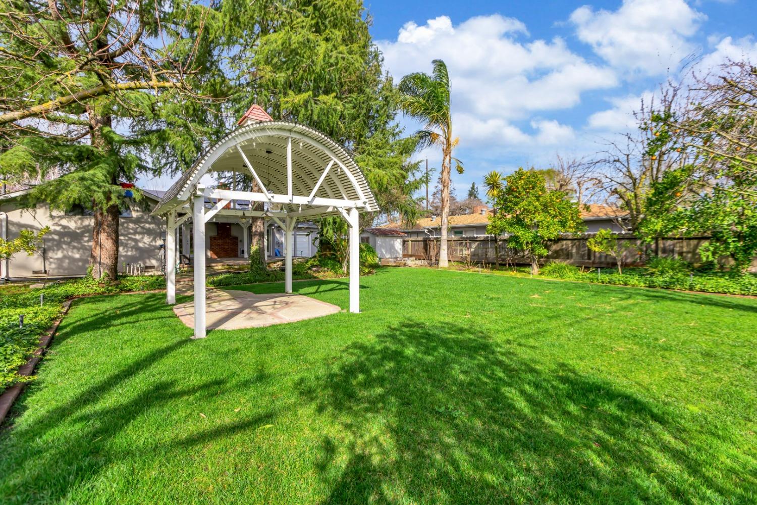 1418 Valencia Avenue