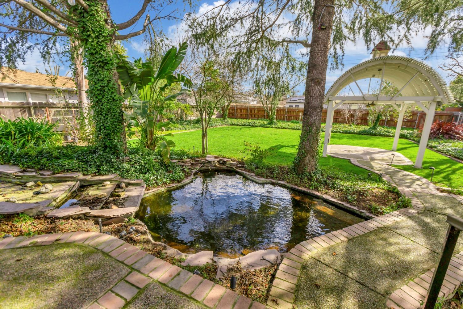 1418 Valencia Avenue