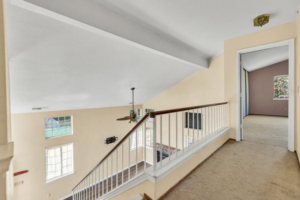 8661 Shadow Crest Circle