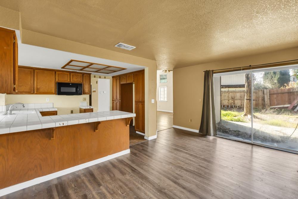 8661 Shadow Crest Circle