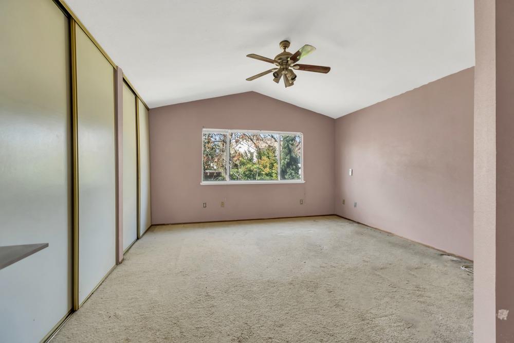 8661 Shadow Crest Circle