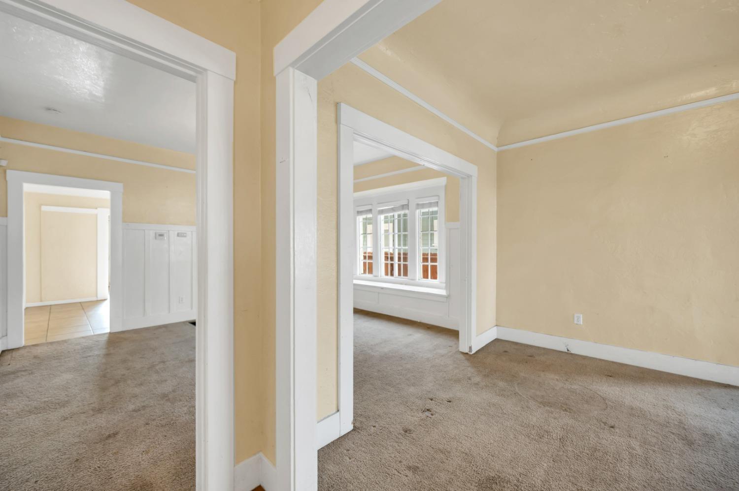 1121 Columbia Street