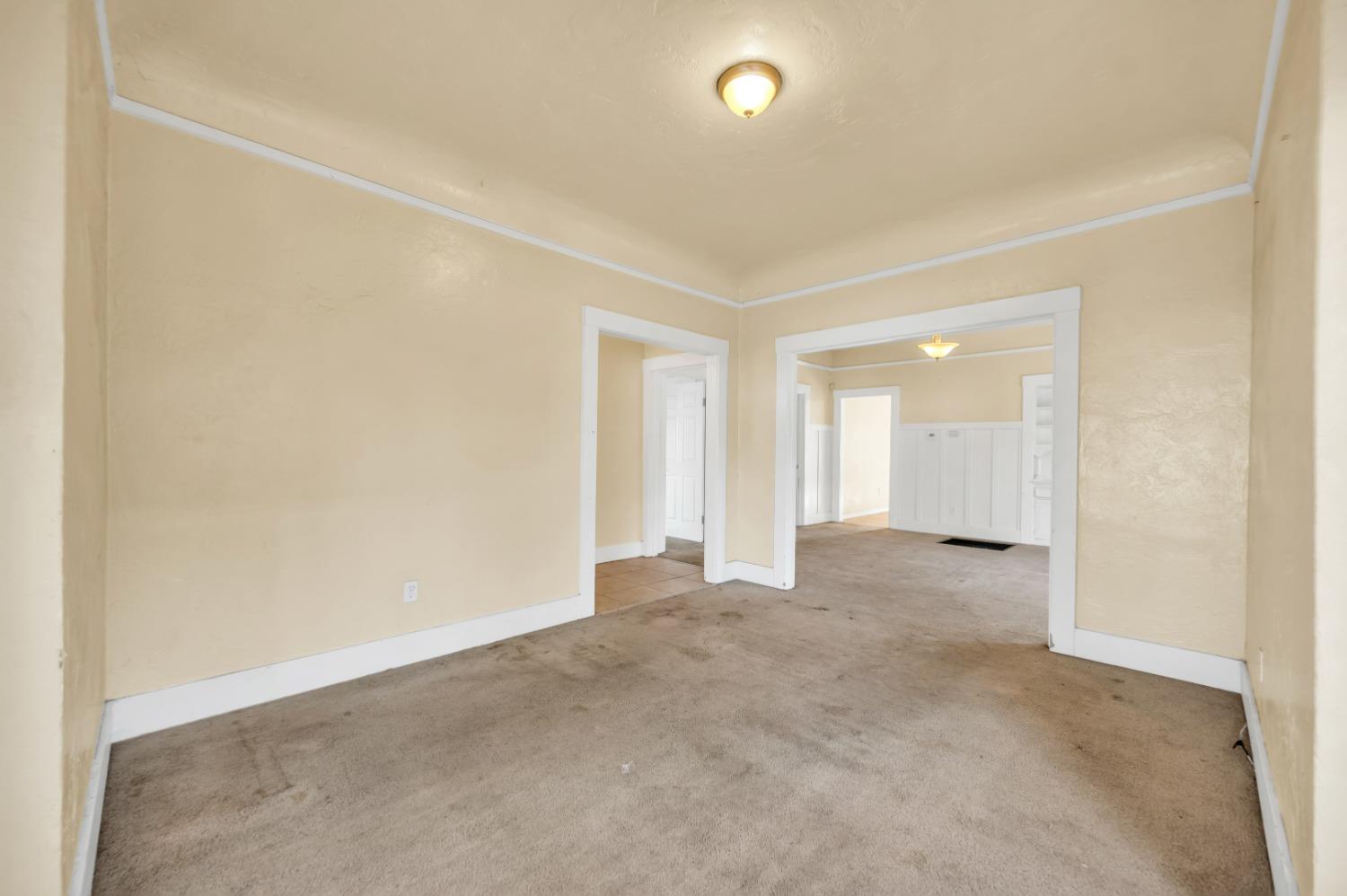 1121 Columbia Street