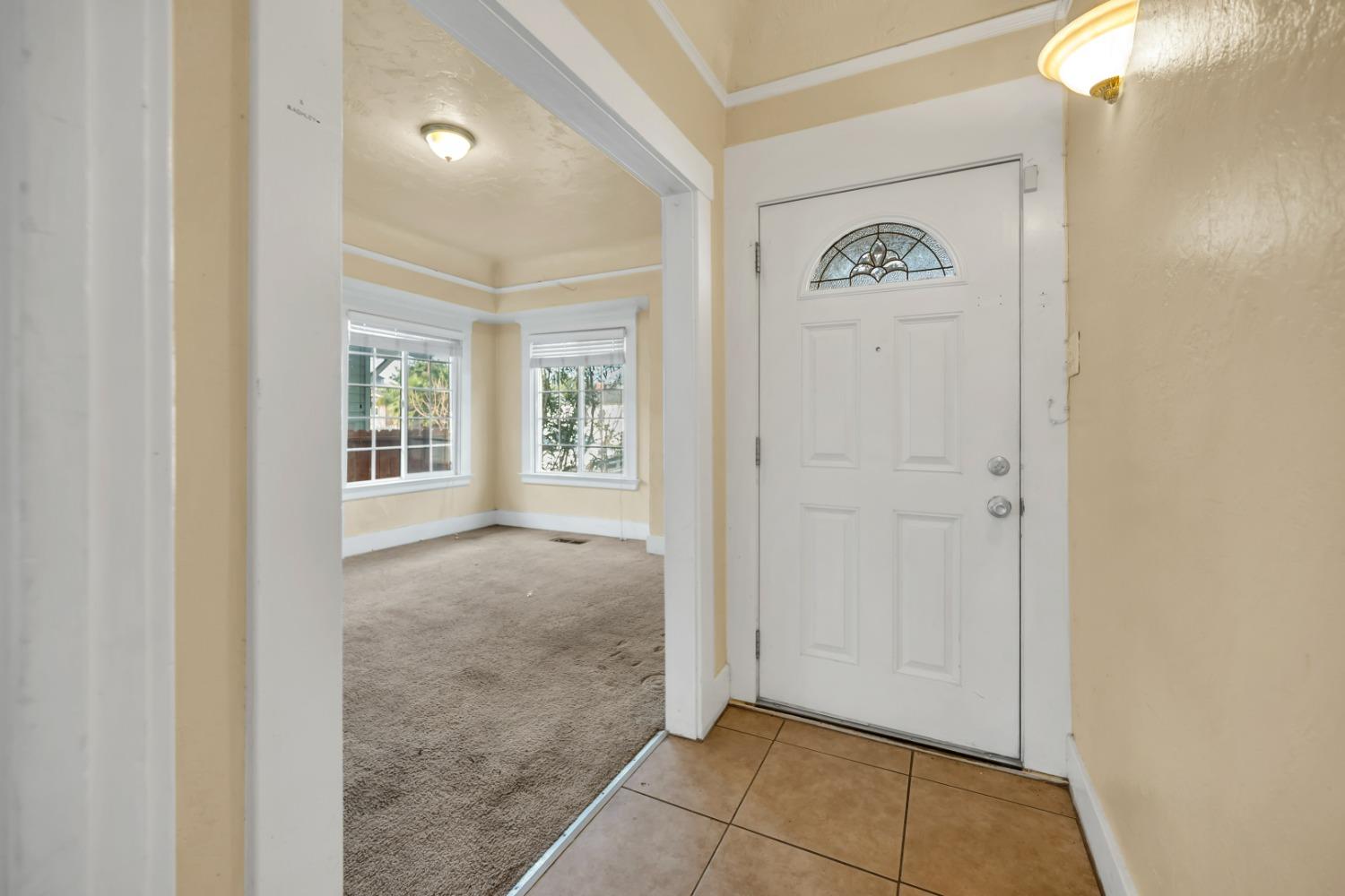 1121 Columbia Street