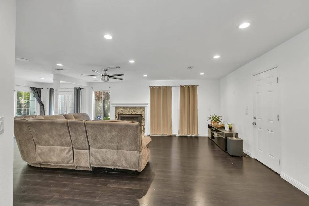 7207 Beaver Falls Way