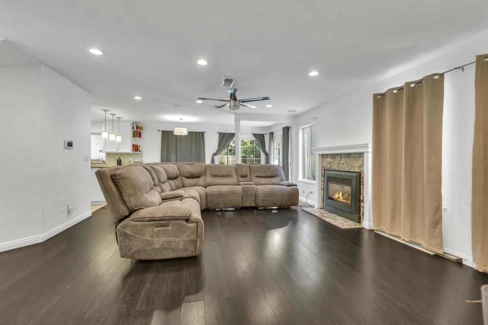 7207 Beaver Falls Way