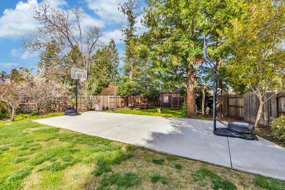 7207 Beaver Falls Way