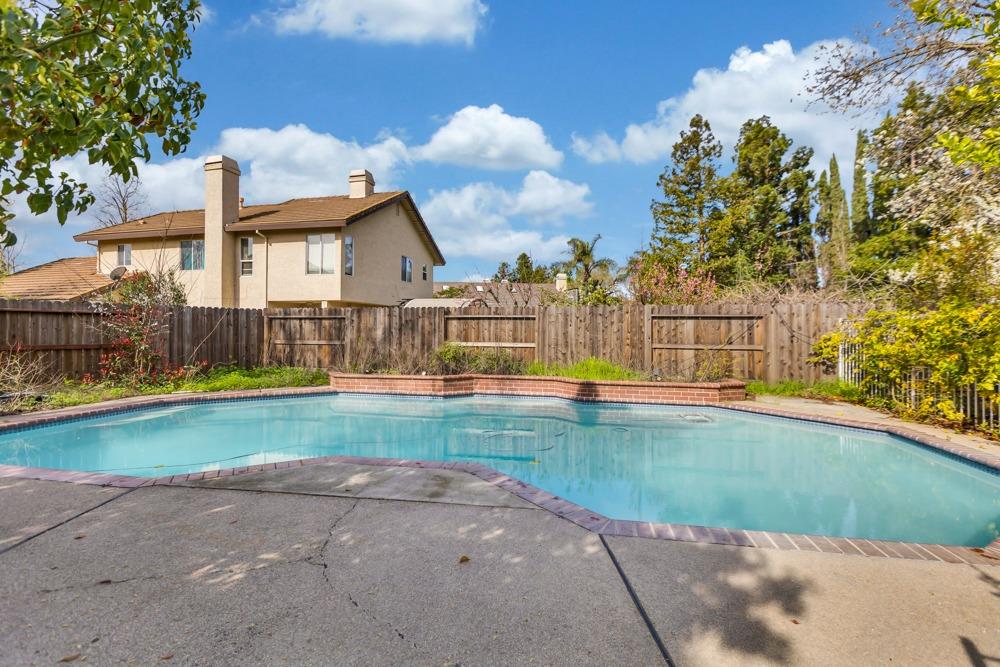 7207 Beaver Falls Way