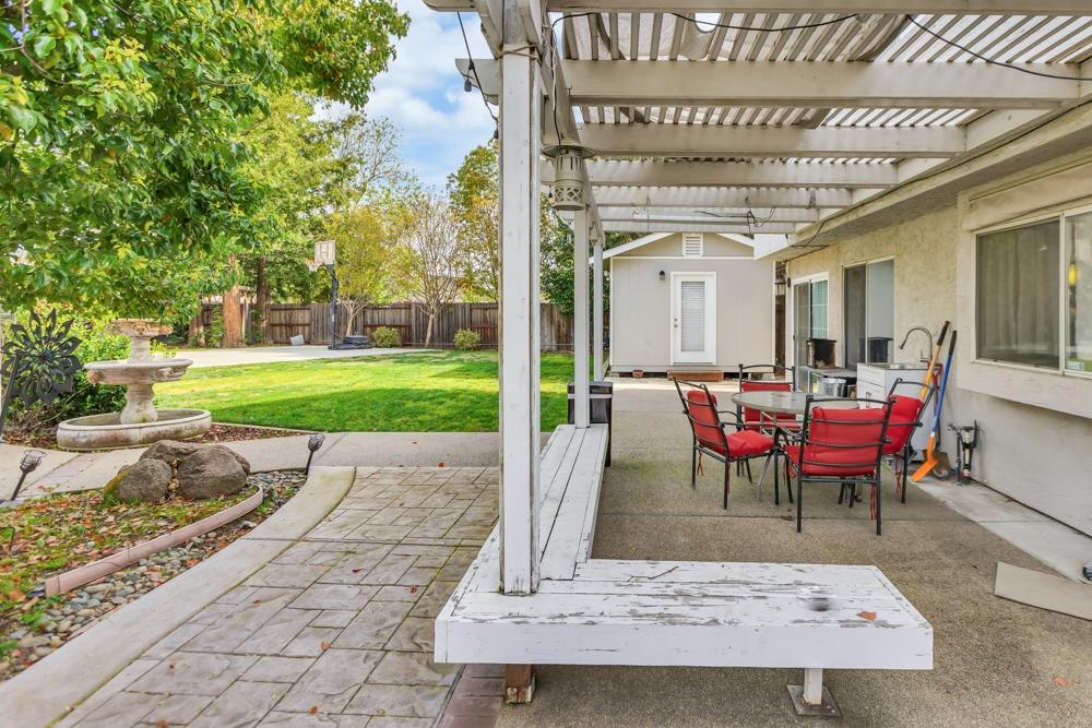 7207 Beaver Falls Way