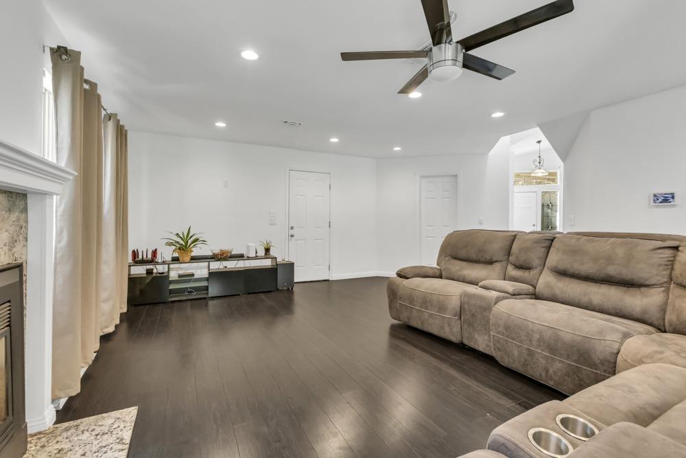 7207 Beaver Falls Way