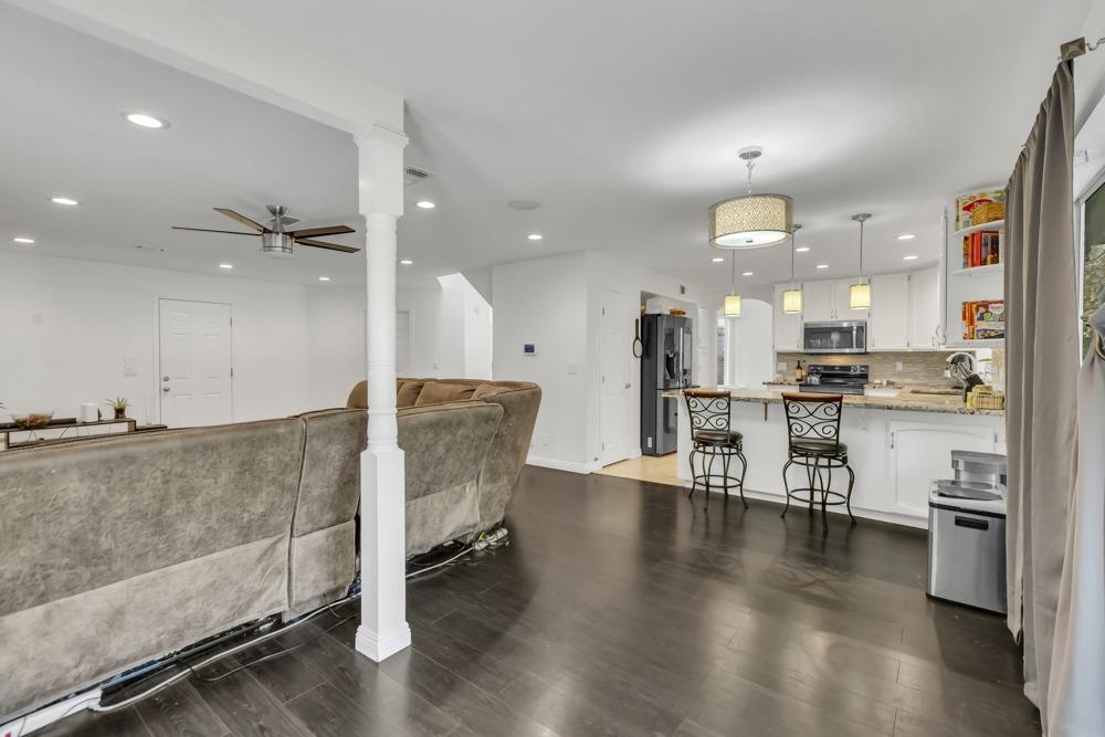 7207 Beaver Falls Way